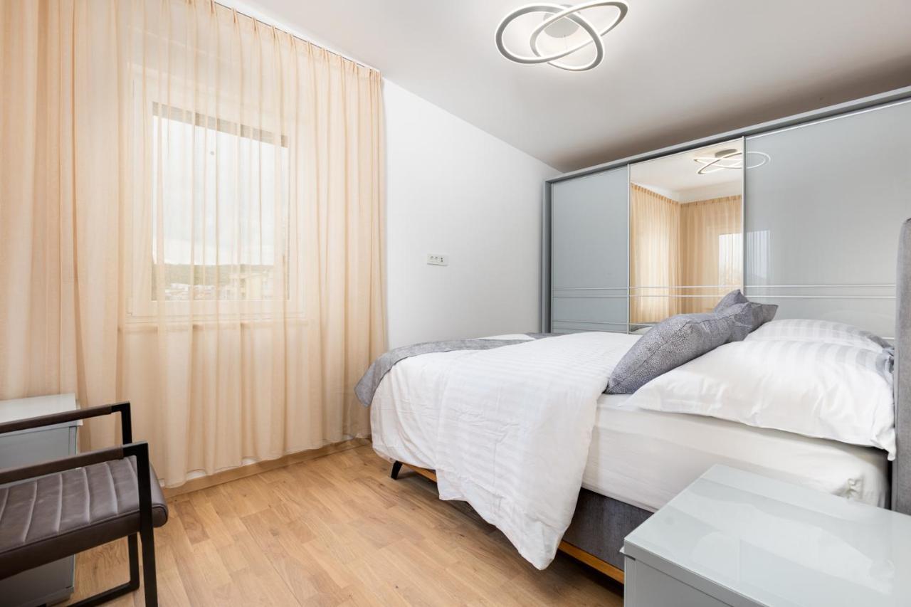 Apartment Muzini Malinska Dış mekan fotoğraf